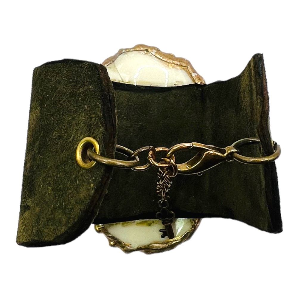 Vintage Broken China Caged in Artisan Metalwork Cabochon & Suede Cuff Bracelet - Picture 9 of 17